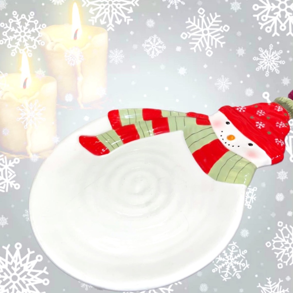 Hallmark Christmas Snowman Candy Dish Wearing a Green and Red Scarf & Hat